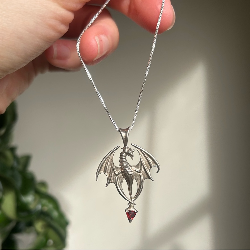 925s Sterling Silver DRAGON necklace w/ GARNET - Picture 7 of 15